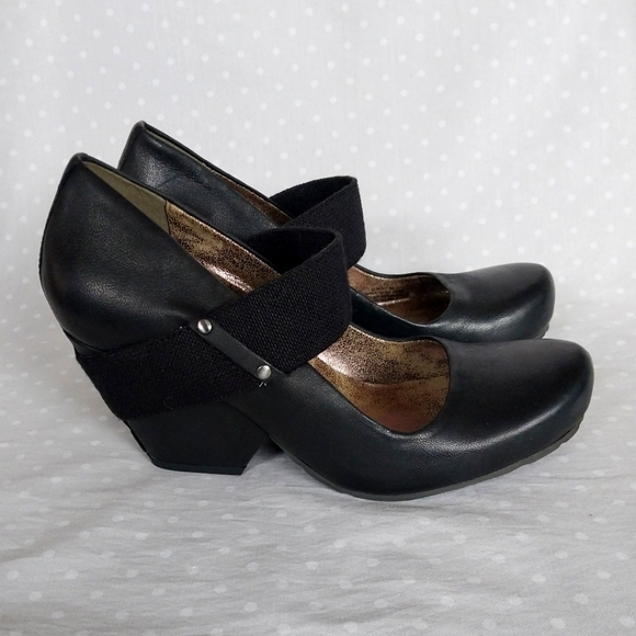 mary jane wedge heels